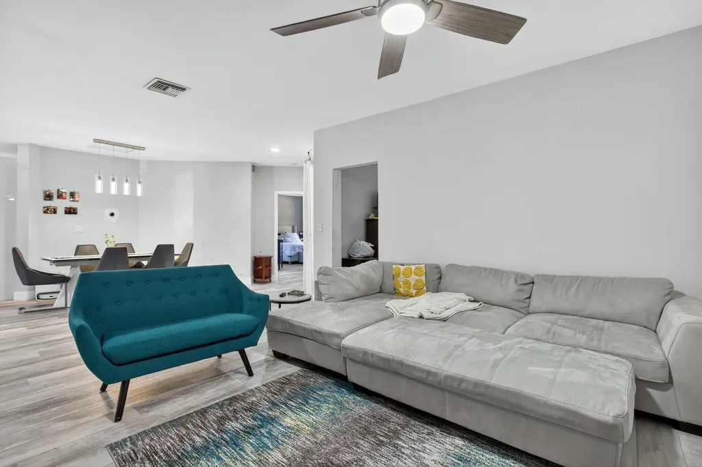 11910 Glenmore Drive Coral Springs FL 33071