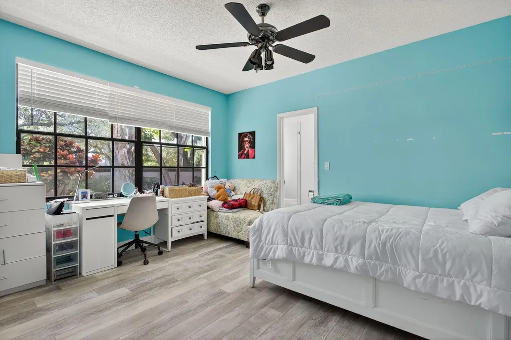 11910 Glenmore Drive Coral Springs FL 33071