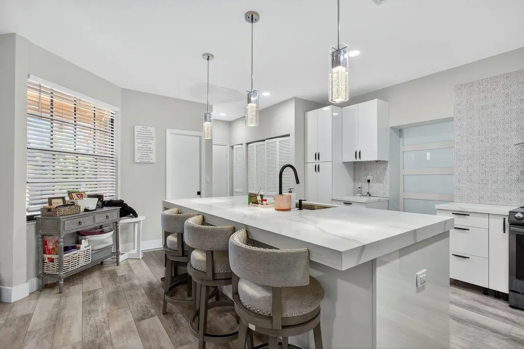 11910 Glenmore Drive Coral Springs FL 33071