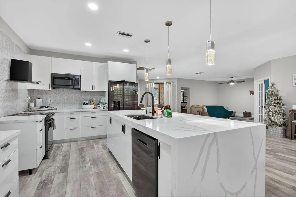 11910 Glenmore Drive Coral Springs FL 33071