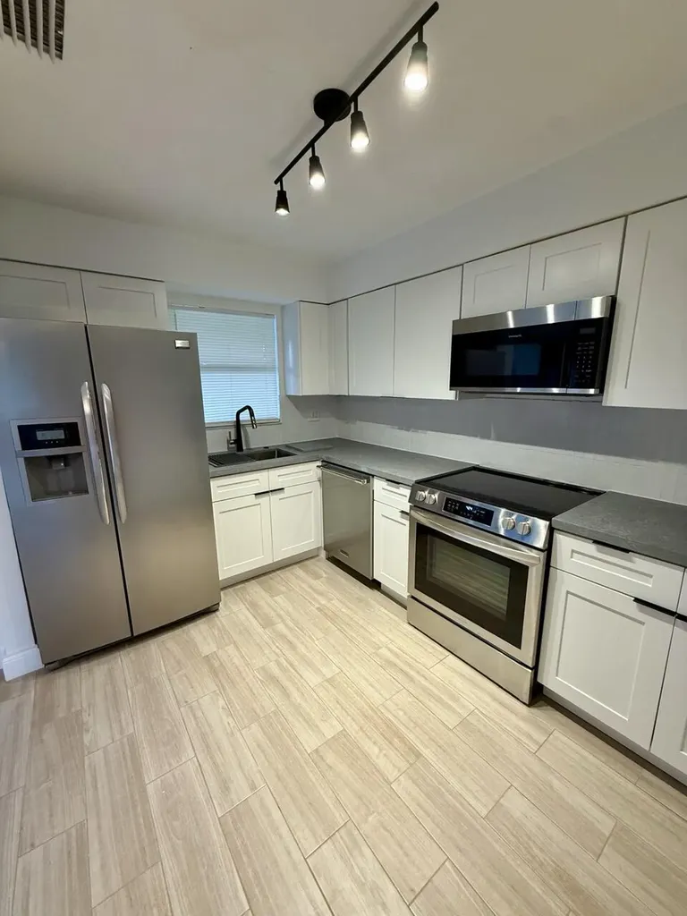3104 Poolside Drive Greenacres FL 33463