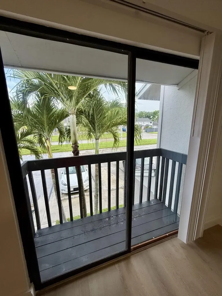 3104 Poolside Drive Greenacres FL 33463