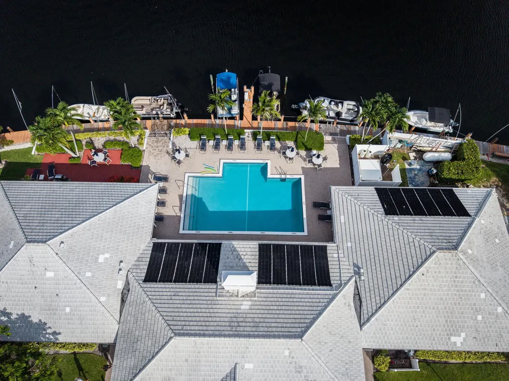 130 Cypress Club Drive Pompano Beach FL 33060