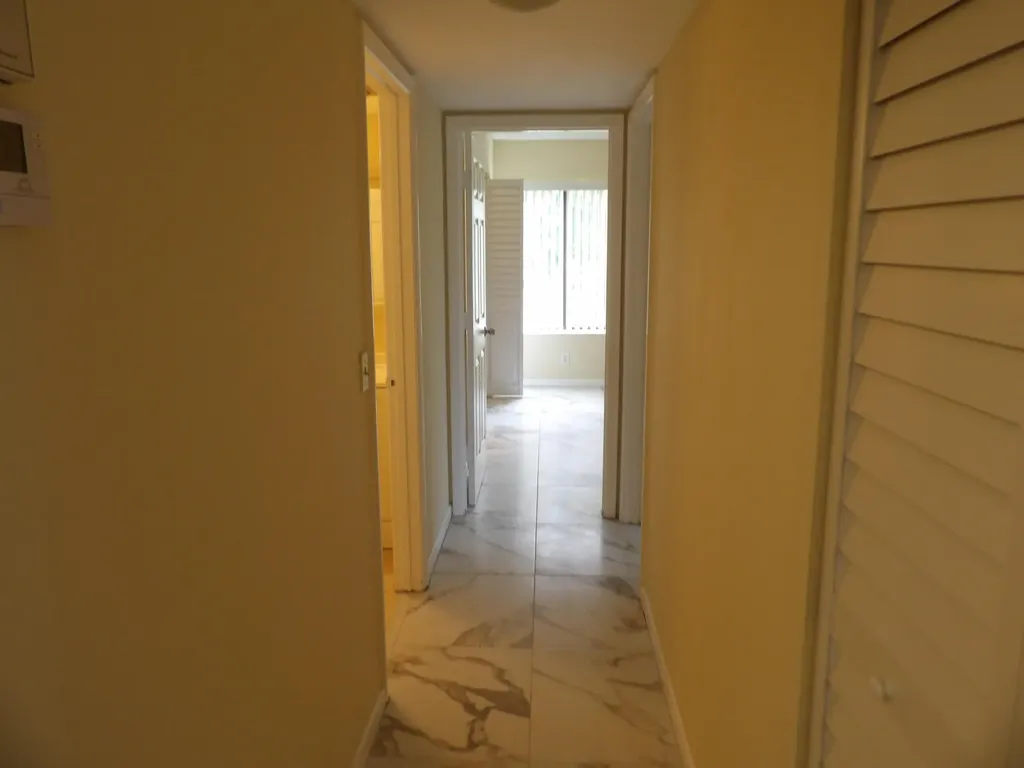623 Sea Pine Way Greenacres FL 33415