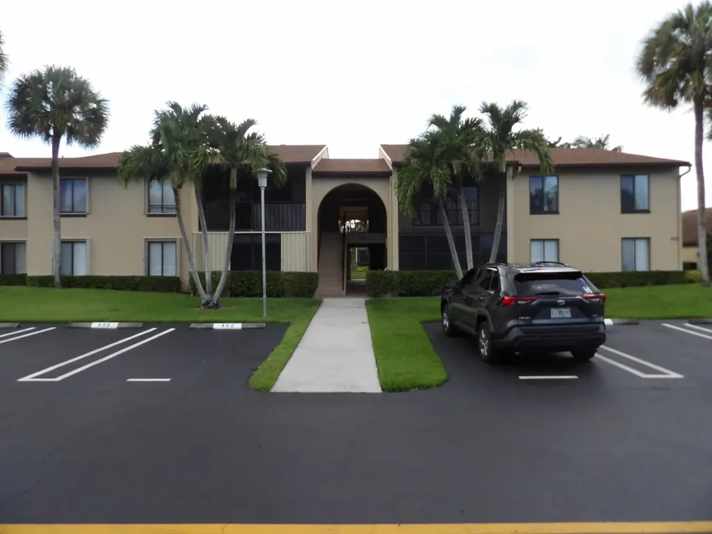 623 Sea Pine Way Greenacres FL 33415