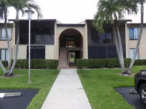 623 Sea Pine Way Greenacres FL 33415