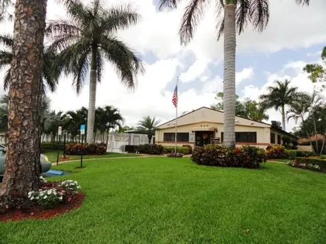 623 Sea Pine Way Greenacres FL 33415