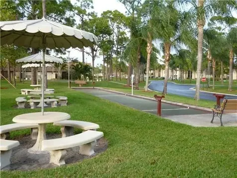 623 Sea Pine Way Greenacres FL 33415
