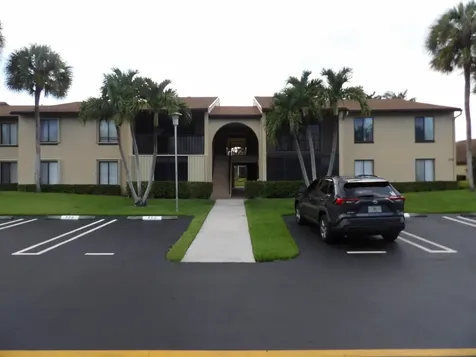 623 Sea Pine Way Greenacres FL 33415