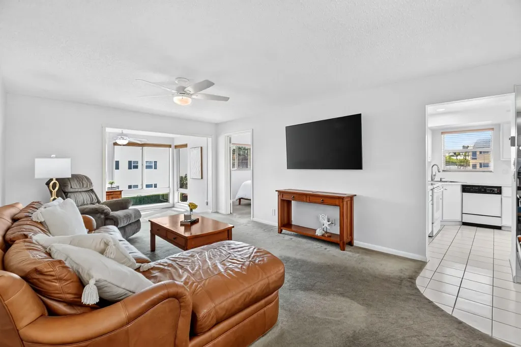 25 Colonial Club Drive Boynton Beach FL 33435
