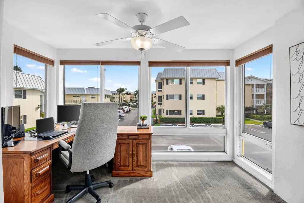 25 Colonial Club Drive Boynton Beach FL 33435
