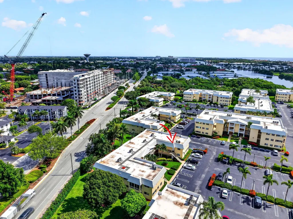 25 Colonial Club Drive Boynton Beach FL 33435