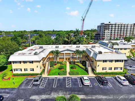 25 Colonial Club Drive Boynton Beach FL 33435