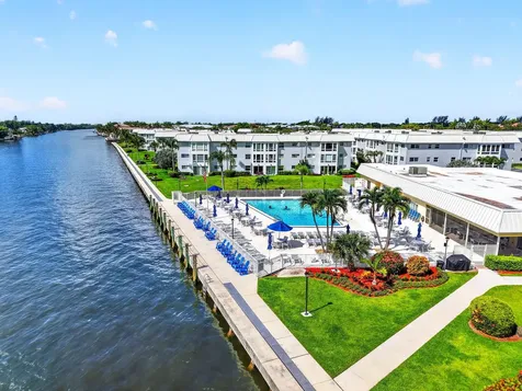 25 Colonial Club Drive Boynton Beach FL 33435