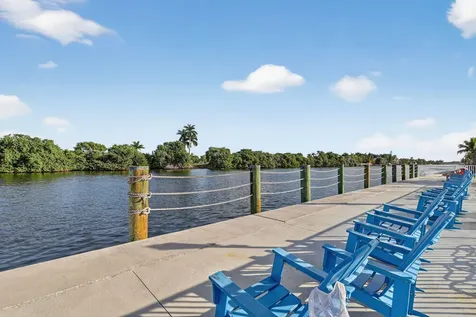 25 Colonial Club Drive Boynton Beach FL 33435