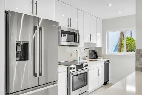425 Bayshore Drive Fort Lauderdale FL 33304