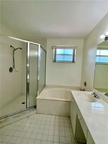 7470 NW 1st Place Plantation FL 33317