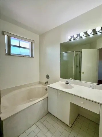 7470 NW 1st Place Plantation FL 33317