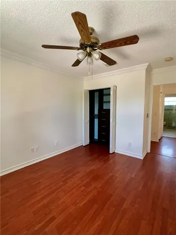 7470 NW 1st Place Plantation FL 33317