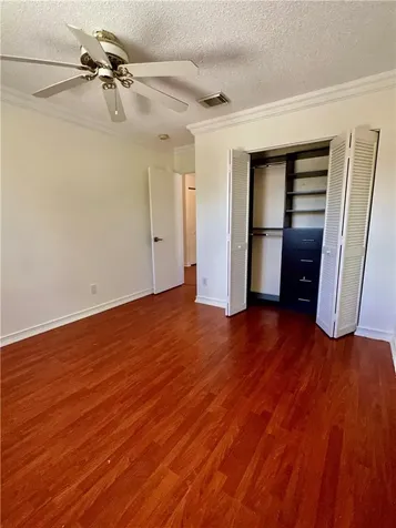7470 NW 1st Place Plantation FL 33317
