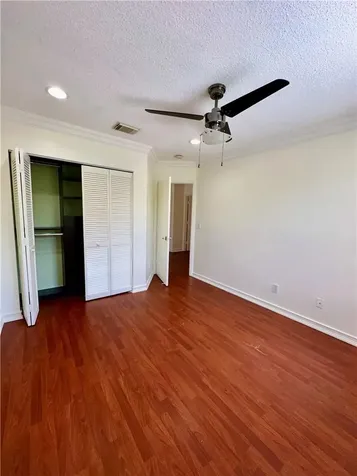 7470 NW 1st Place Plantation FL 33317
