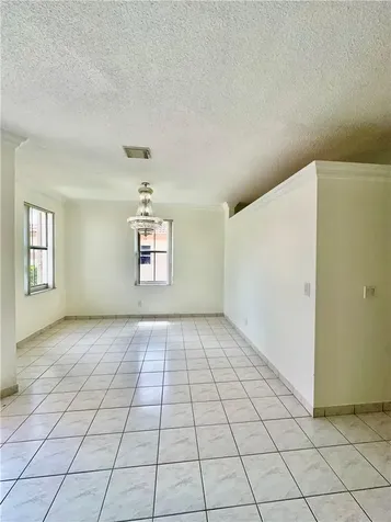 7470 NW 1st Place Plantation FL 33317