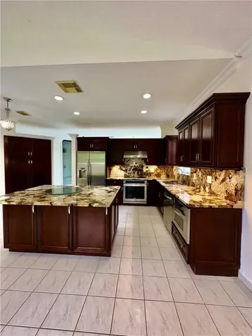 7470 NW 1st Place Plantation FL 33317