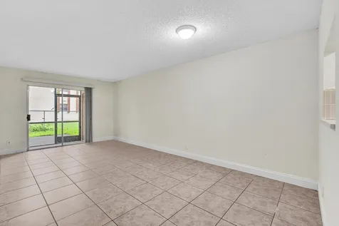2510 Riverside Drive Coral Springs FL 33065