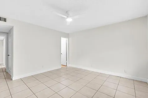 2510 Riverside Drive Coral Springs FL 33065
