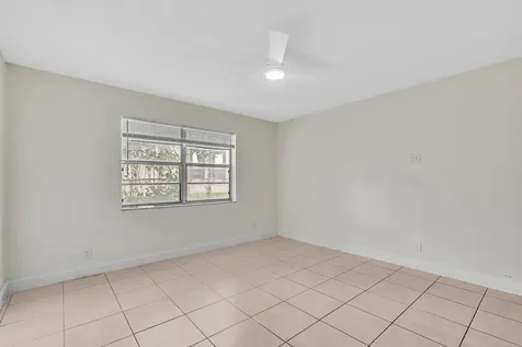 2510 Riverside Drive Coral Springs FL 33065