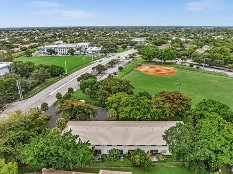 2510 Riverside Drive Coral Springs FL 33065