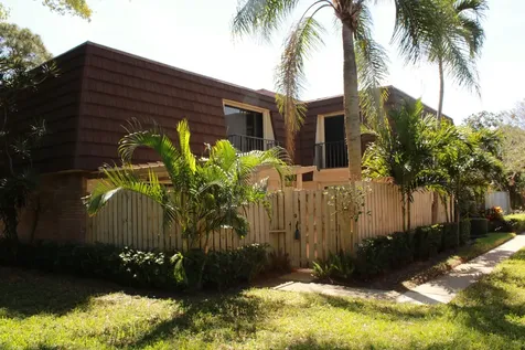 716 7th Lane Palm Beach Gardens FL 33418