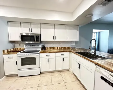 1811 SW Palm City Road Stuart FL 34994