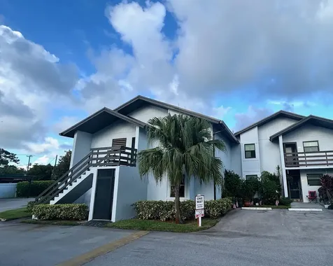 1811 SW Palm City Road Stuart FL 34994