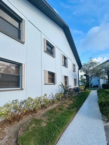 1811 SW Palm City Road Stuart FL 34994