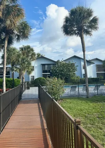 1811 SW Palm City Road Stuart FL 34994