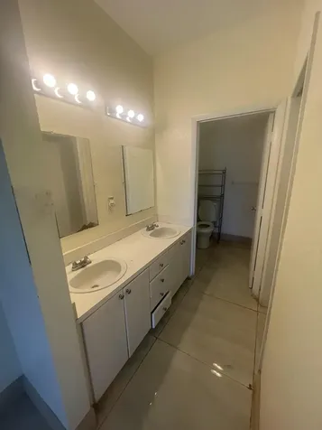 20700 NW 31st Avenue Miami Gardens FL 33056