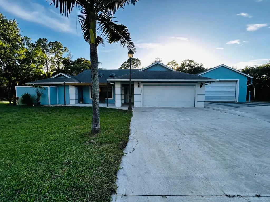 17971 Mellen Lane Jupiter FL 33478