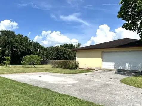 36911 3rd Street Canal Point FL 33438