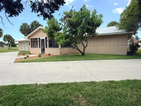 13605 SW 144th Parkway Okeechobee FL 34974