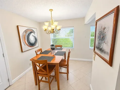 567 Burgundy L Delray Beach FL 33484