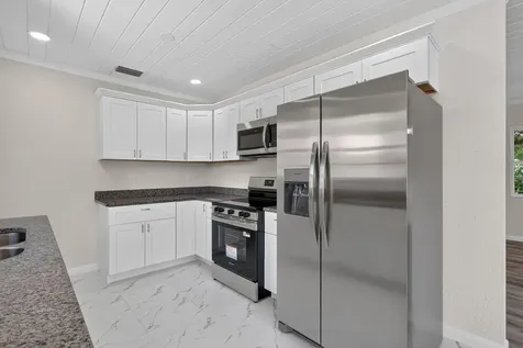 426 N 19th Street Fort Pierce FL 34950