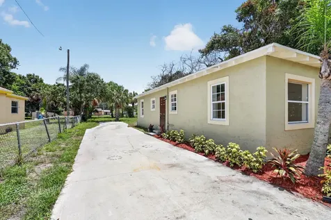 426 N 19th Street Fort Pierce FL 34950