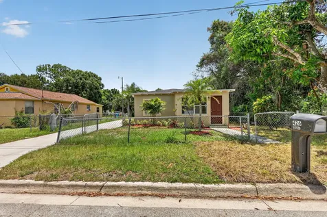 426 N 19th Street Fort Pierce FL 34950