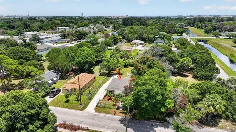 426 N 19th Street Fort Pierce FL 34950