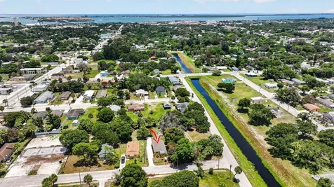 426 N 19th Street Fort Pierce FL 34950