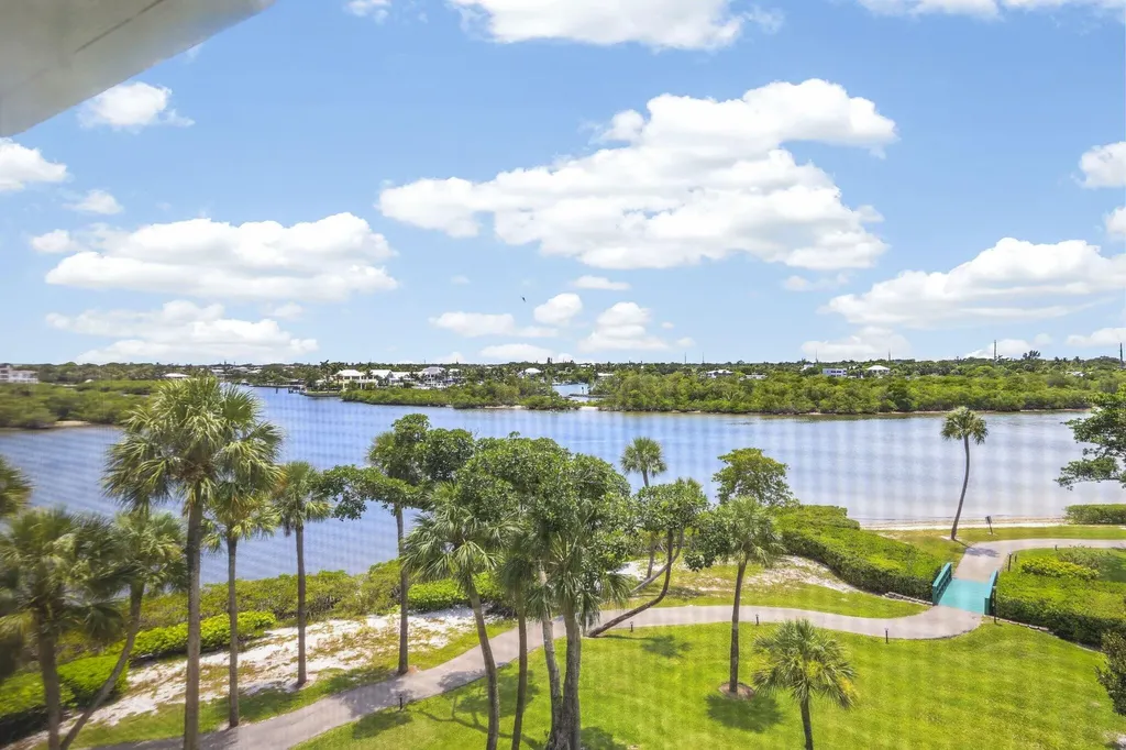 1000 N Us Highway 1 Jupiter FL 33477