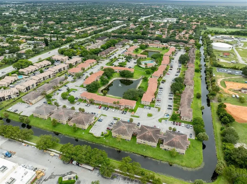 10106 Twin Lakes Drive Coral Springs FL 33071