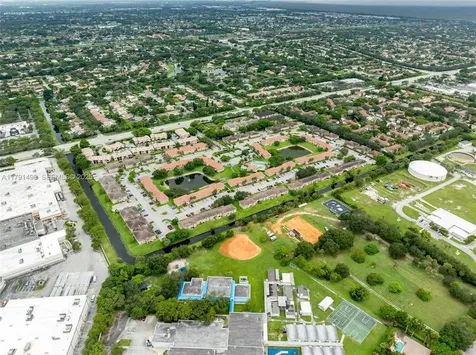 10106 Twin Lakes Drive Coral Springs FL 33071
