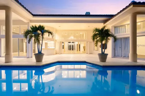 6841 SE Harbor Circle Hutchinson Island FL 34996